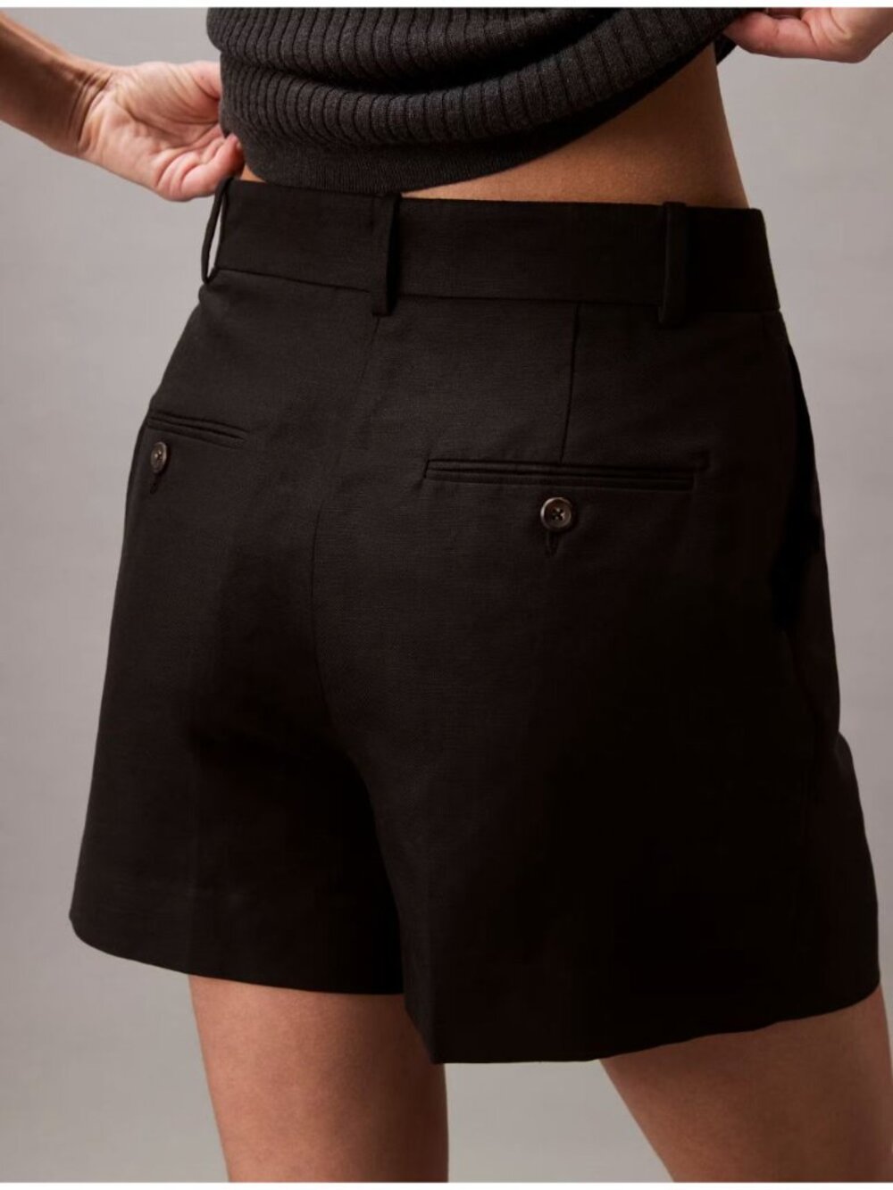 NEW Calvin Klein Women's 14 Structured Linen Tailored Shorts • Reg Price $99 - Picture 2 of 3